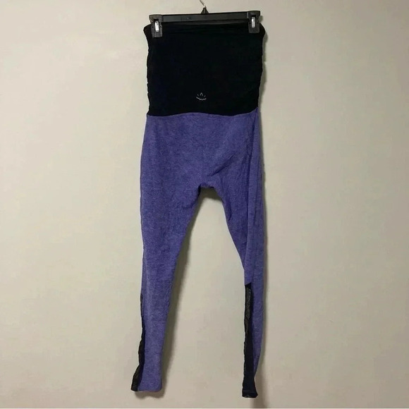 Beyond Yoga  the Bump purple blue ribbed maternity leggings - Picture 6 of 8